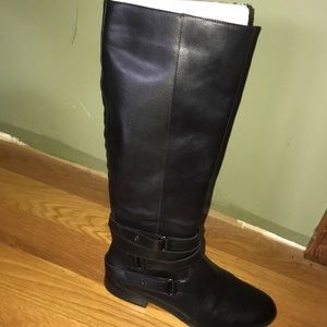 Black Leather Womans Boots